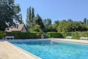 Nice house in a residence with SWIMMING POOL